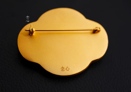 錾刻海棠花胸针 商品图3