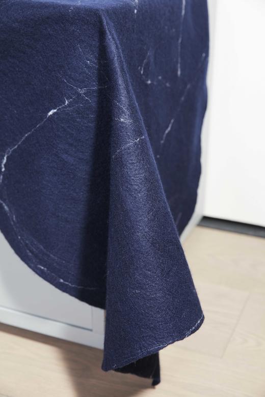 疗愈羊绒|星云手工毛毡羊绒围巾 SJF92P615N 商品图4