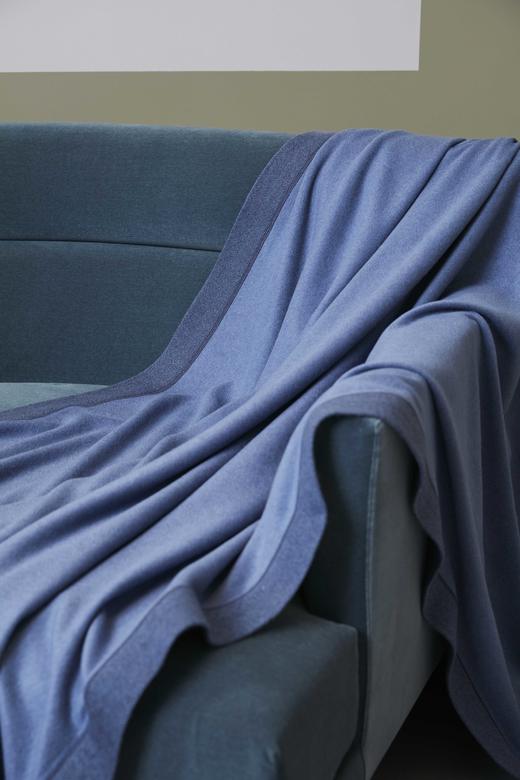  双面羊绒针织包边毯 SJF92P604N 商品图3