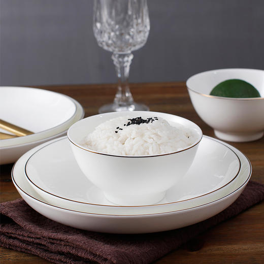 18头易洁骨瓷餐具套装 商品图3