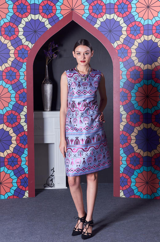 1S6826--紫色连衣裙--《智慧之光--波斯艺术》 商品图0