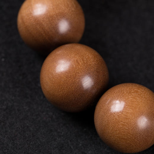 【青山特惠】2.0*12颗 沉水级红肉印度迈索尔正区老山檀手串  L2 商品图3