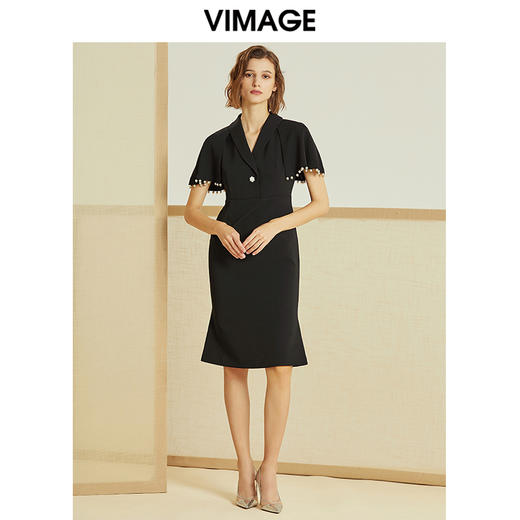 VIMAGE纬漫纪春季新款钉珠流苏斗篷肩修身鱼尾摆年会礼服裙女V1277808 商品图1