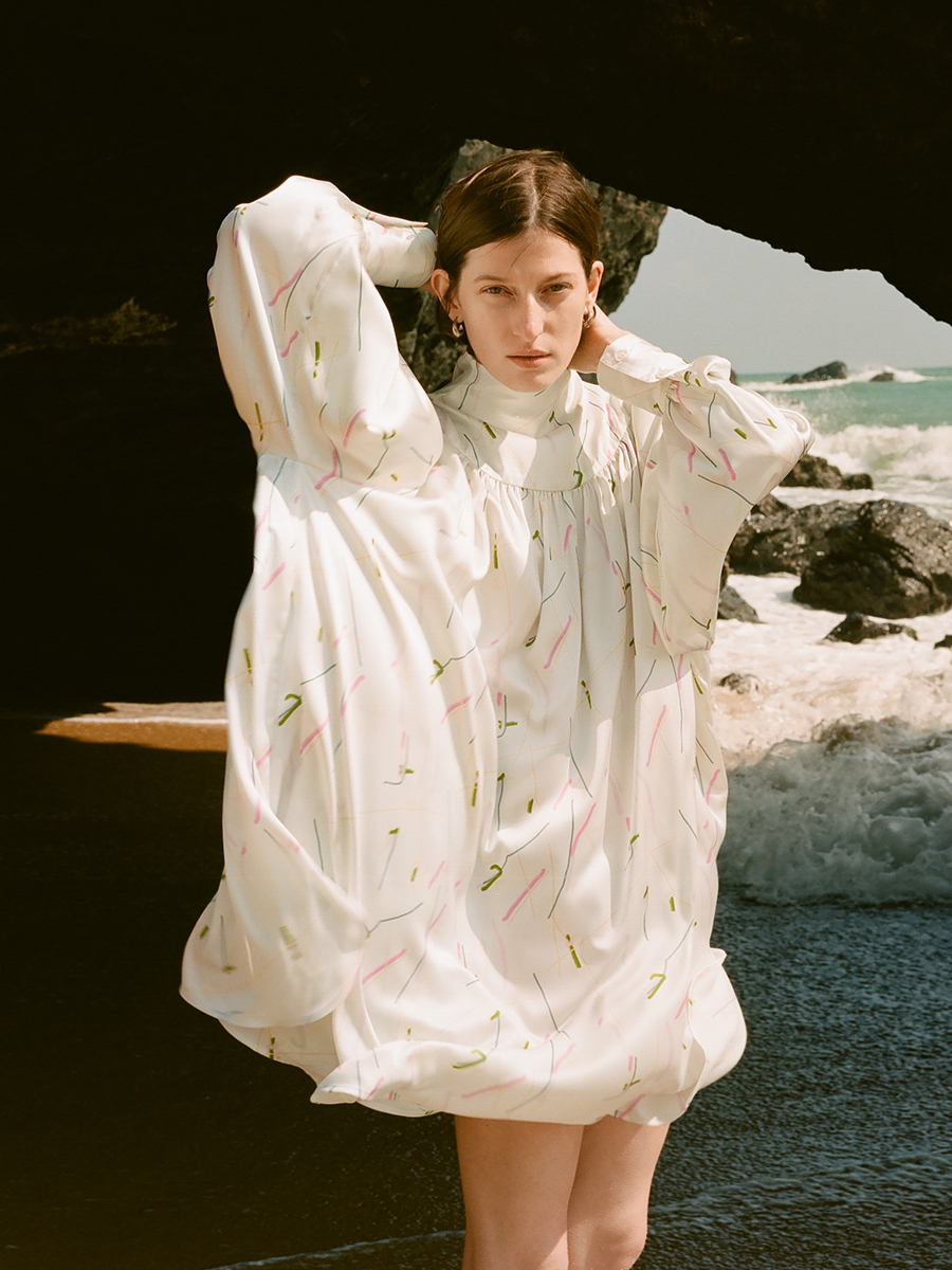 HIDEMI “我们做印花”绮梦漫步 缎面衬衫裙