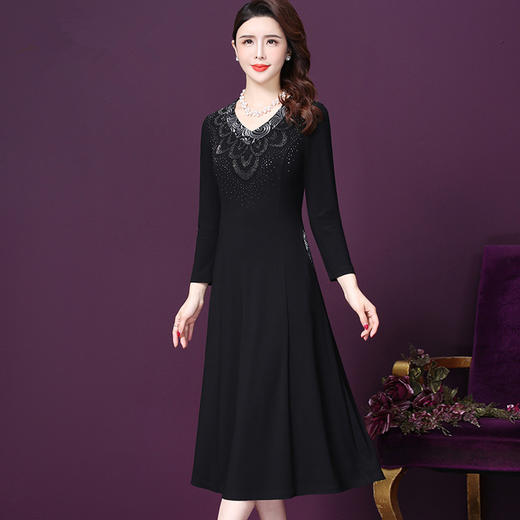 WXY-6532W新款V领气质中年妈妈女神范收腰显瘦连衣裙 商品图0