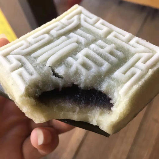 （下单隔天发货）梁弄大糕 老底子的宁波味 （白米+黑米双拼口味，豆沙馅），共16小块/盒 宁波发货，江浙沪顺丰包邮！ 传统手工制作，百吃不厌！ 商品图2