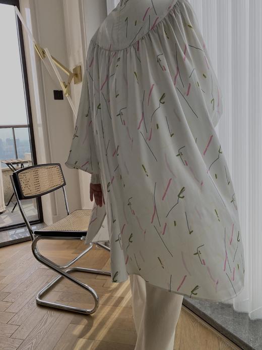 HIDEMI “我们做印花”绮梦漫步 缎面衬衫裙 商品图8