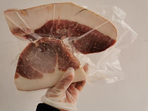 【安全配送】武当农夫黑毛土猪肉（腿肉冷冻）2斤装真空冷冻 商品图0