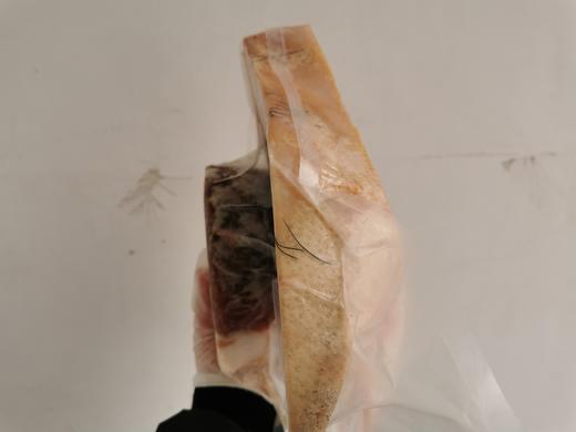 【安全配送】武当农夫黑毛土猪肉（腿肉冷冻）2斤装真空冷冻 商品图1