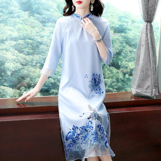 KDS-715新款复古民族刺绣欧根纱修身显瘦连衣裙 商品图2