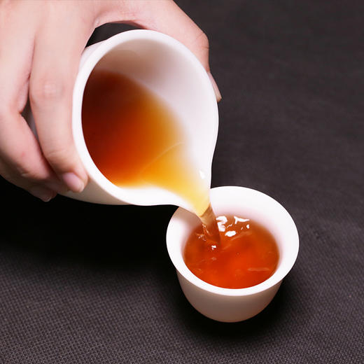 2015【茶王黄金芽】800年古树茶皇，只采头春芽尖，巅峰单芽熟茶！ 商品图6