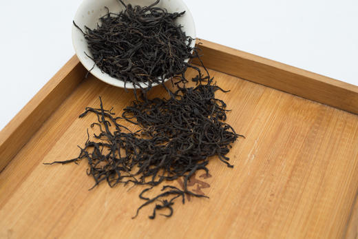 侗天茶业高露加雷牌三江红