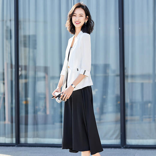 XZ-YY9001韩版修身新款简约修身时尚气质白领小西装 商品图3