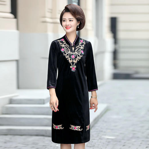 YCE-3472-9802绣花改良旗袍过膝裙子 商品图1