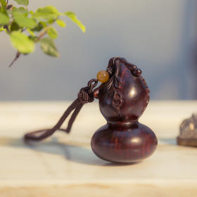 「小叶紫檀」 雕花葫芦手把件