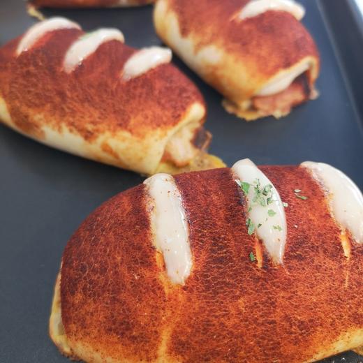 【现烤】匈牙利培根芝士（推荐给喜欢咸口味的伙伴）-怡山店 商品图0