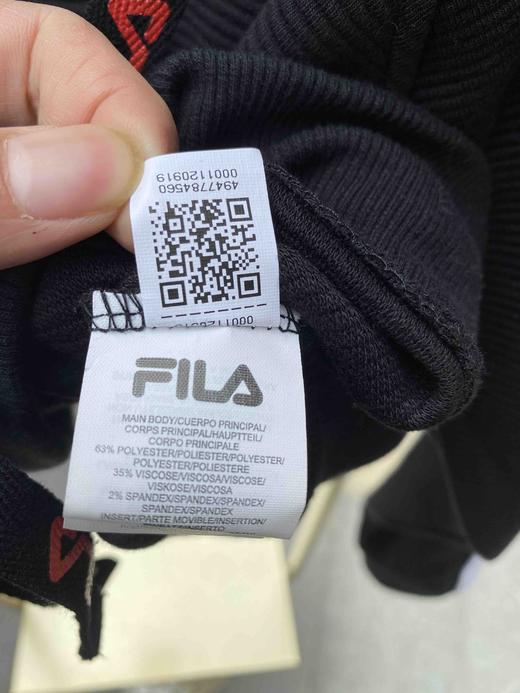 Fila 女款显瘦短款卫衣 正品保真 商品图7