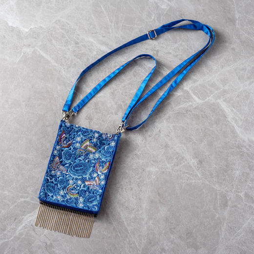 【林栖设计小店】（现货）生活在左马面裙元素绣花金属流苏斜挎小方包 S2902333 商品图3