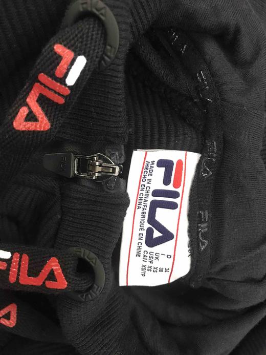 Fila 女款显瘦短款卫衣 正品保真 商品图1