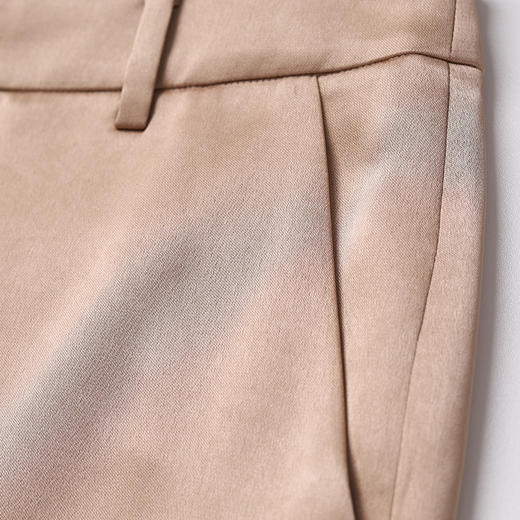 EITIE爱特爱新款时尚通勤简约百搭珠光缎面休闲小脚裤女6105822 商品图8