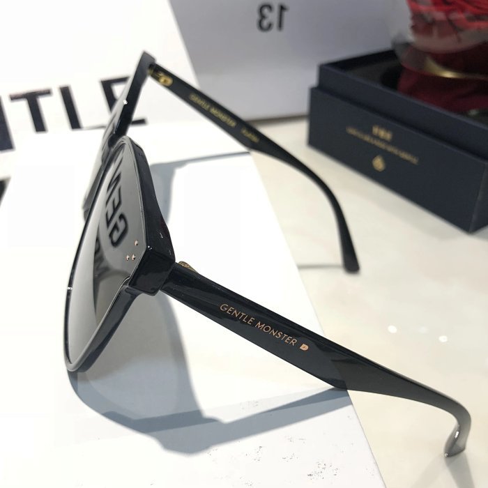 gm2020her偏光太阳镜 不怕挑花眼 选最oversize最有气场的就对了