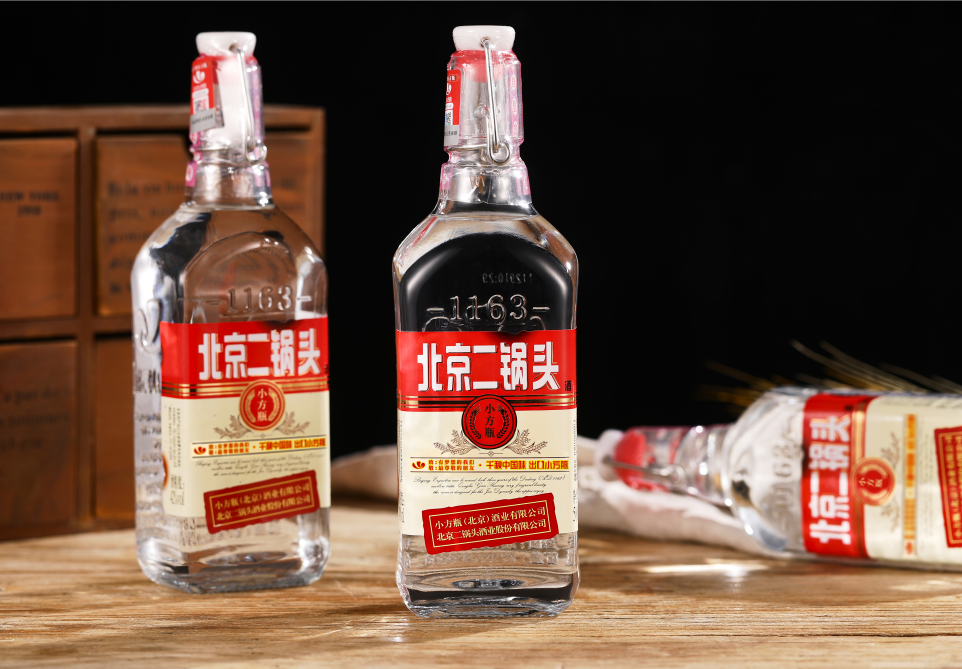 北京二锅头出口小方瓶经典红标