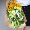 深爱无言    3支多头百合，3支向日葵，8支绿色康乃馨，相思梅，栀子叶搭配，60cm礼盒(1919) 商品缩略图2