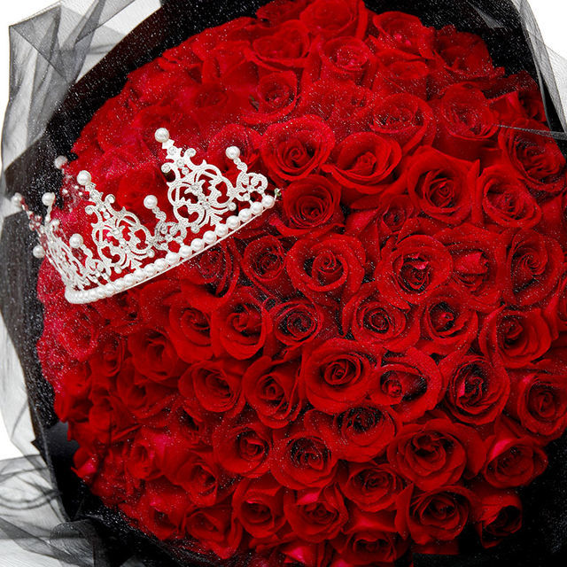 好运99支红玫瑰黑纱搭配皇冠一个1929