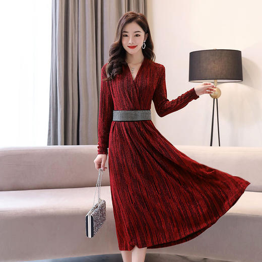 LJY-HR8106-0303韩版新款收腰洋气减龄显瘦遮肚连衣裙 商品图2