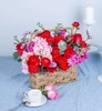 珍爱久久     红康乃馨10枝，红玫瑰10枝，红色洋牡丹10枝，精致花篮一个！（1947） 商品缩略图4