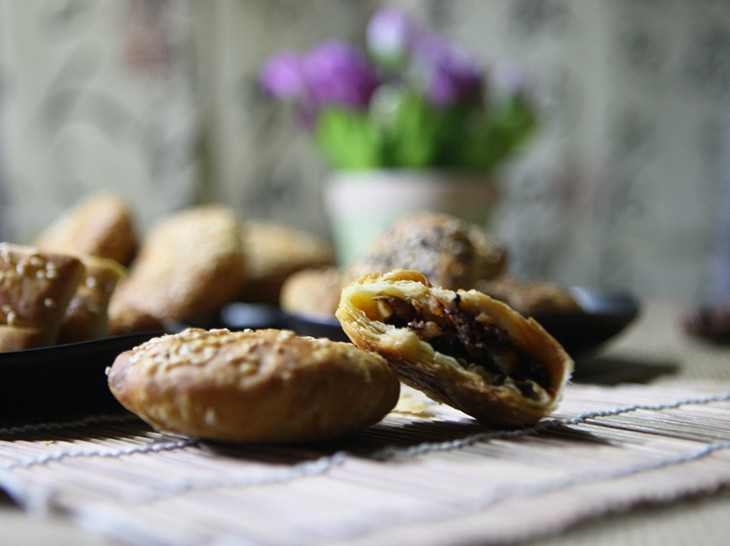建德方顺和梅干菜严州酥饼正宗严州纯手工小吃皮薄色如蟹黄入口酥脆