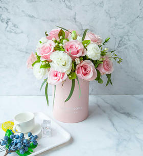 独爱       粉佳人玫瑰11枝(1950)