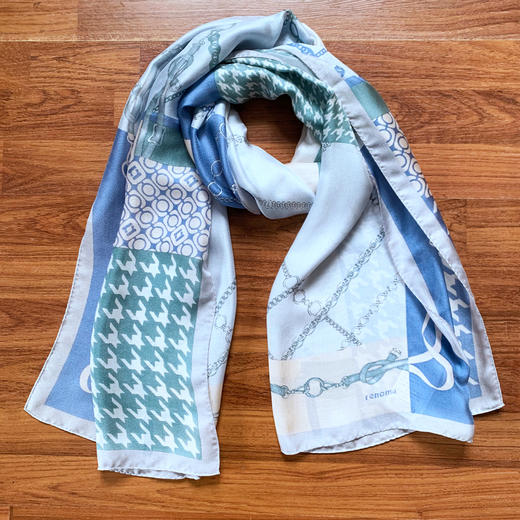 法国品牌renoma 出口韩国 桑蚕丝（网格纱）时尚长巾 商品图4