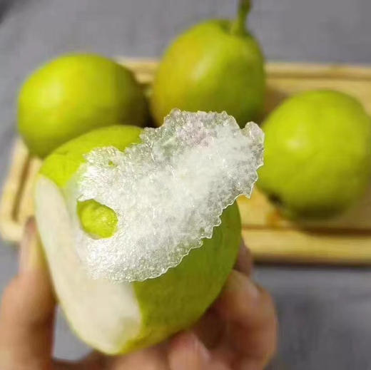 新疆库尔勒香梨5斤装 汁多渣少 商品图4