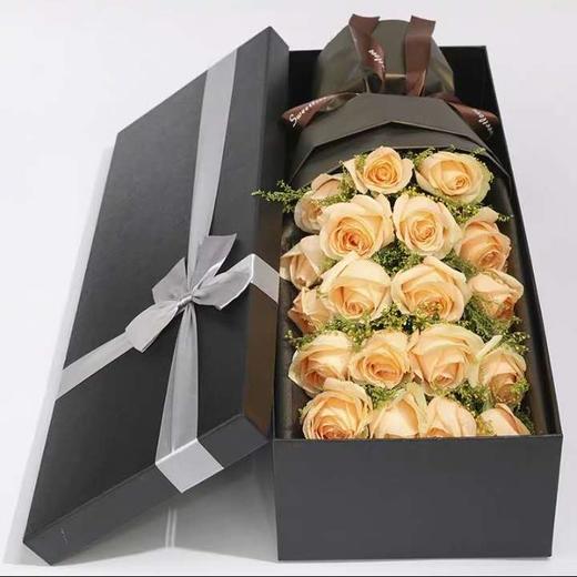 天天祝福      19支香槟玫瑰，黄莺搭配，礼盒制作，（1817） 商品图0