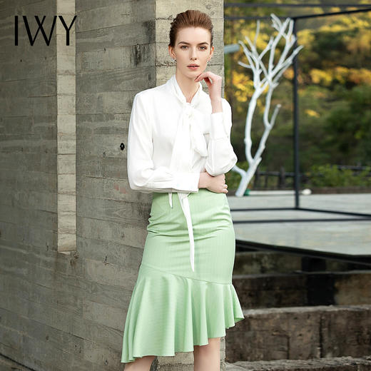 IWY/气质白色衬衫201050B1 商品图4