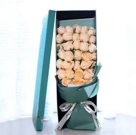 星晴      33支香槟玫瑰，栀子叶搭配，60cm礼盒（1849）