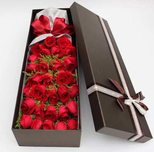 幸福相伴    33支红玫瑰，黄莺，55cm礼盒（1850） 商品图0