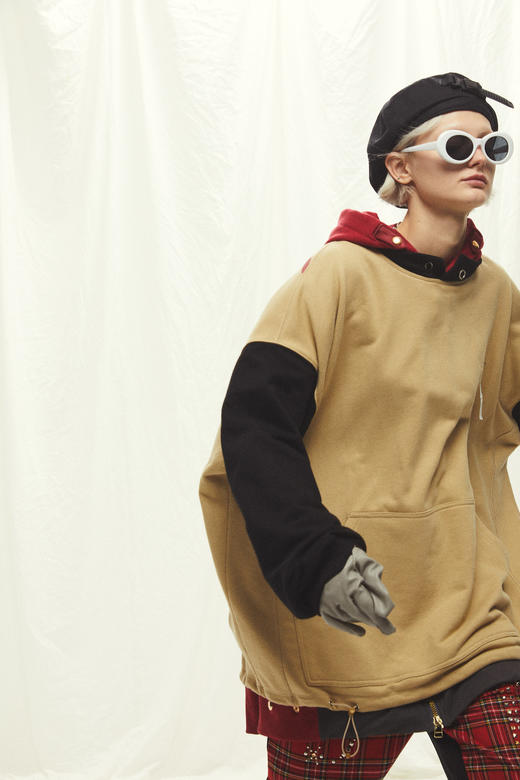 UMAMIISM  UM19AW-2022-1 夜光星辰骷髅重磅纯棉卫衣 商品图4