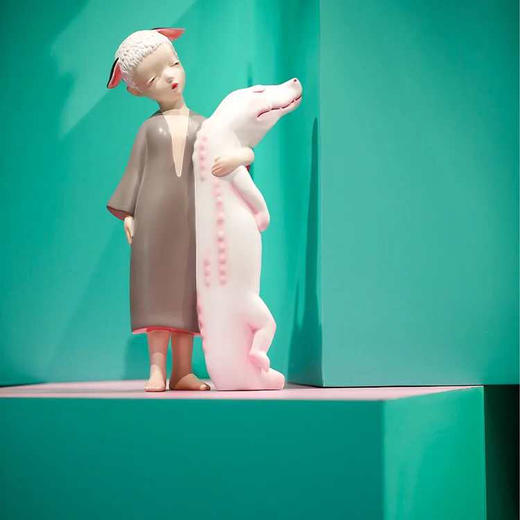 水果硬糖系列《鳄鱼法则-大号》艺术家吕文婧雕塑作品#此商品参加第十一届北京惠民文化消费季 商品图2