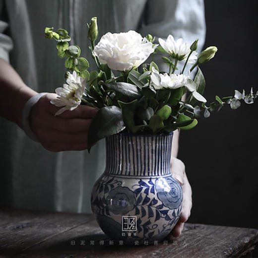 「粗陶复古中号长颈花瓶」手绘青花禅意插花花器 中号摆件客厅装饰 商品图1