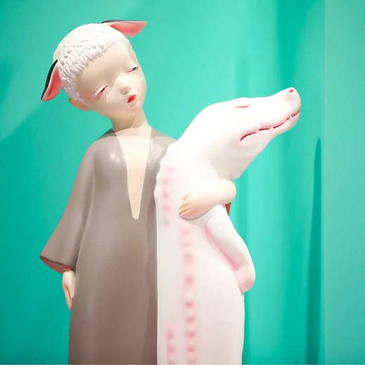 水果硬糖系列《鳄鱼法则-大号》艺术家吕文婧雕塑作品#此商品参加第十一届北京惠民文化消费季 商品图3