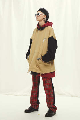 UMAMIISM  UM19AW-2022-1 夜光星辰骷髅重磅纯棉卫衣