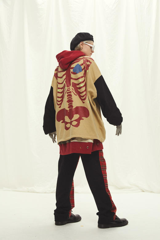 UMAMIISM  UM19AW-2022-1 夜光星辰骷髅重磅纯棉卫衣 商品图2