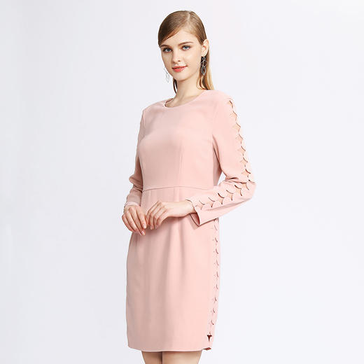 EITIE爱特爱女装秋款时尚简约修身镂空收腰短款包臀一步裙连衣裙 商品图1