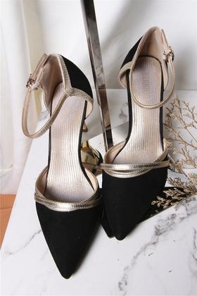 182X008--黑色高跟鞋