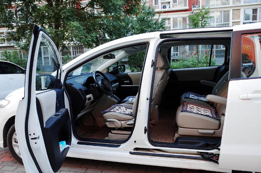 【特价月租-北京】马自达5（进口） 2.0自动豪华型 商品图5