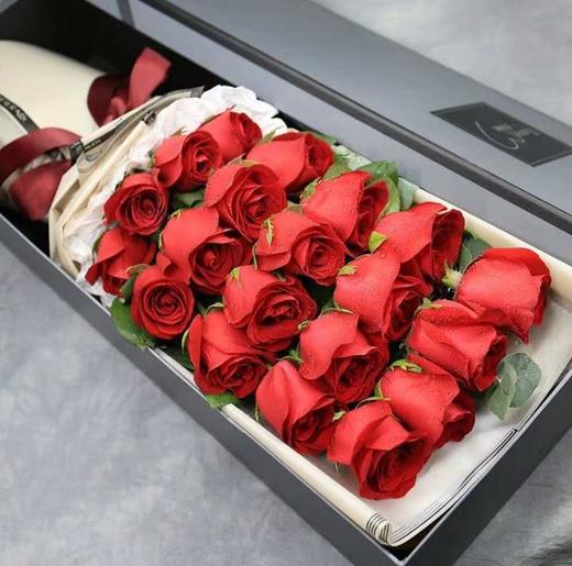 爱的约定    19支红玫瑰，50cm礼盒（2104） 商品图0
