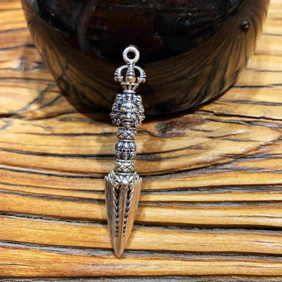 纯银普巴金刚镢金刚镢挂坠挂件护身镢普巴杵吊坠(不带底座))