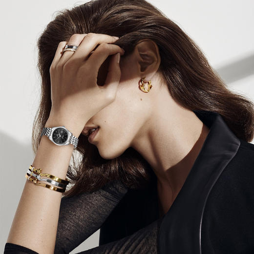 依波(EBOHR)新品简约商务钢带石英女表5650 商品图4